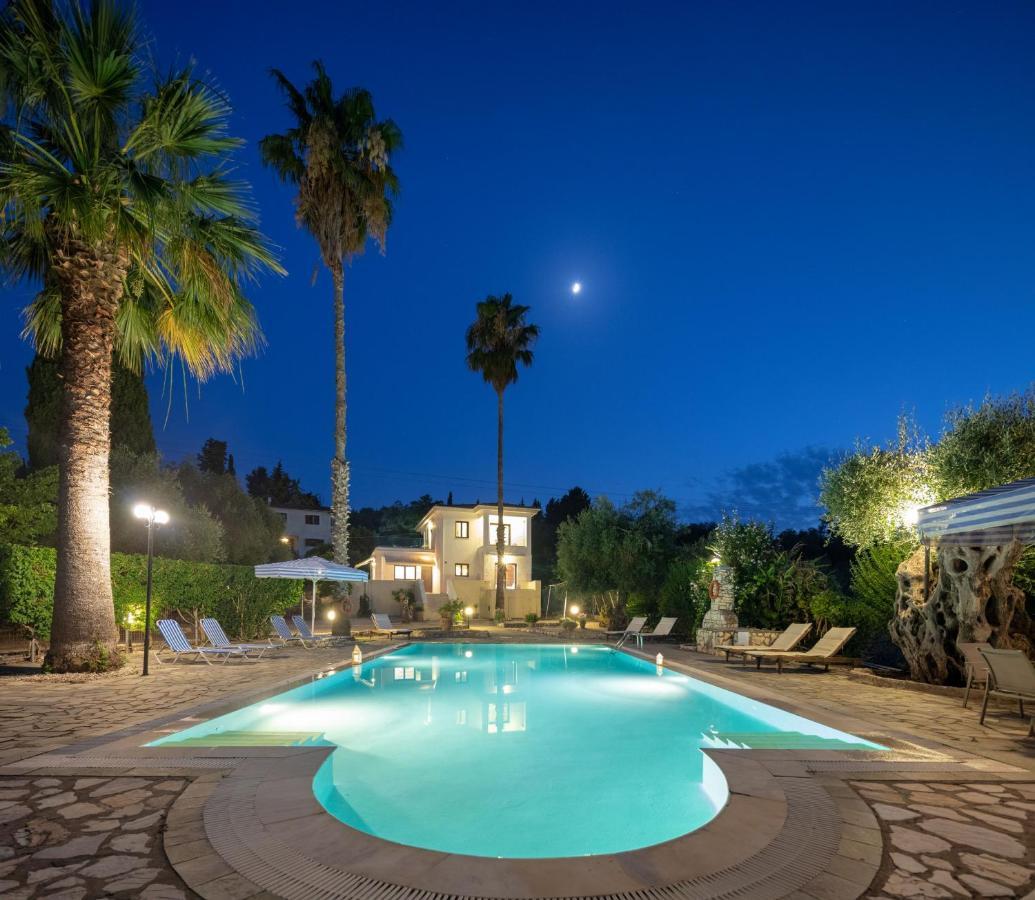 Villa Lianolia Peritheia 외부 사진