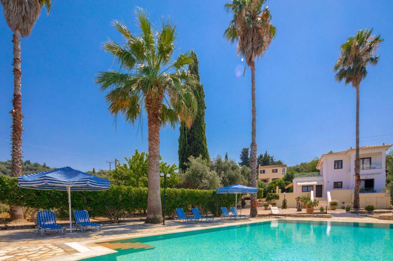 Villa Lianolia Peritheia 외부 사진