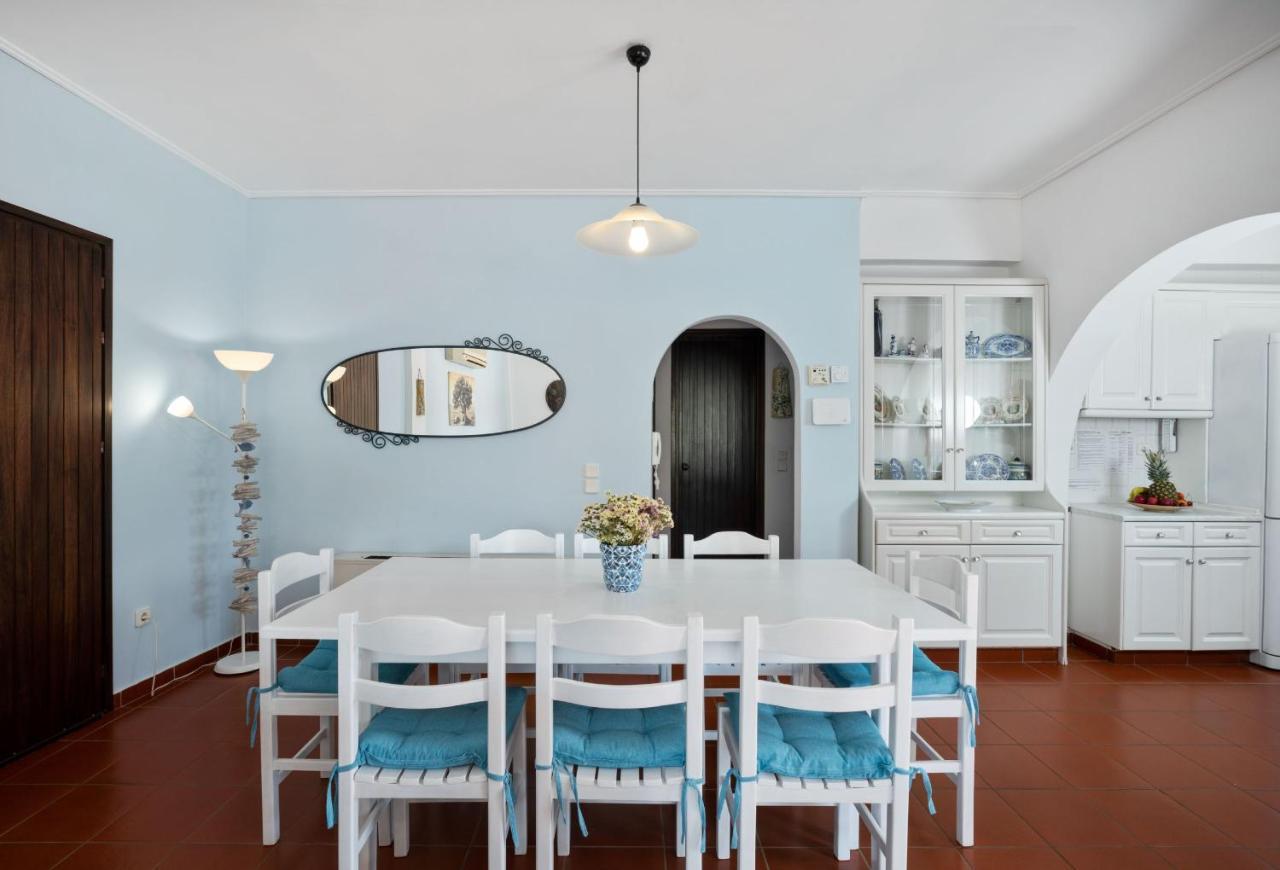Villa Lianolia Peritheia 외부 사진